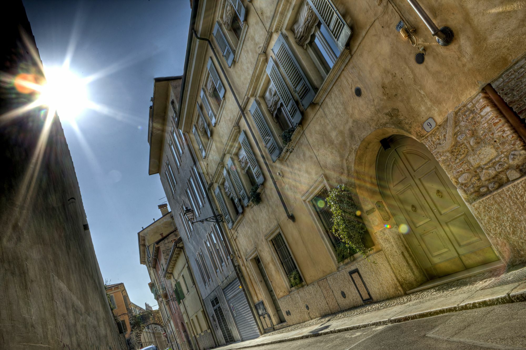 Il Vicolo Aparthotel Verona Luaran gambar