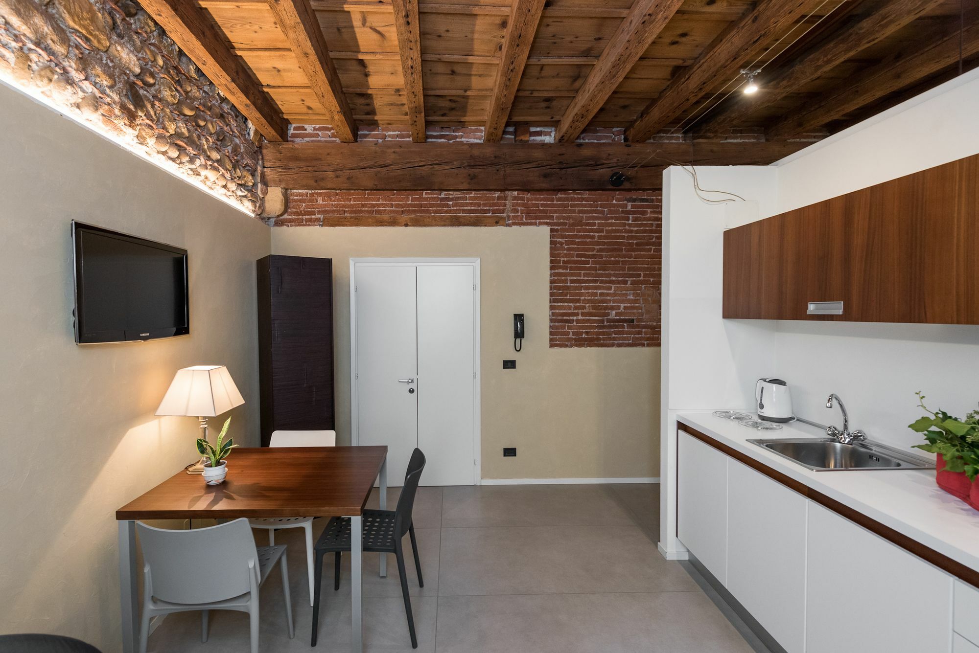 Il Vicolo Aparthotel Verona Luaran gambar