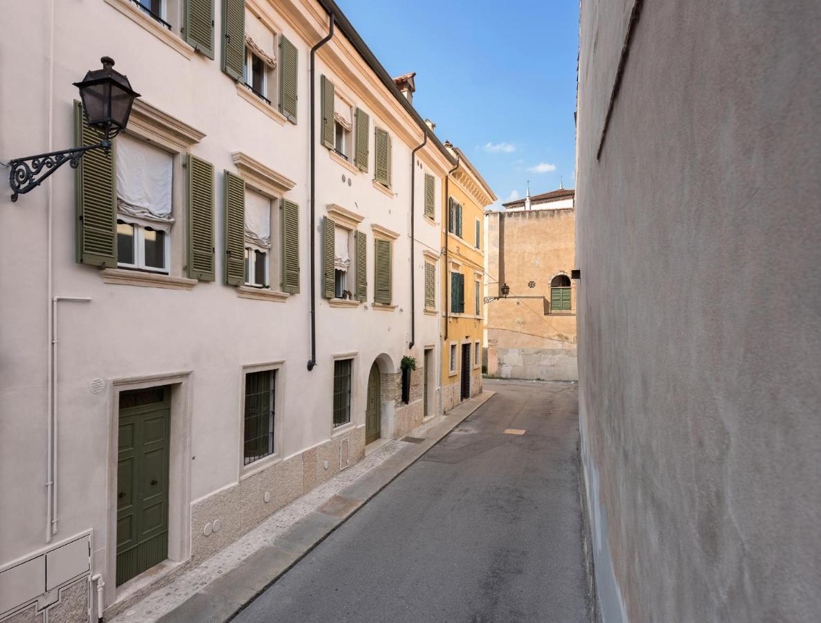 Il Vicolo Aparthotel Verona Luaran gambar